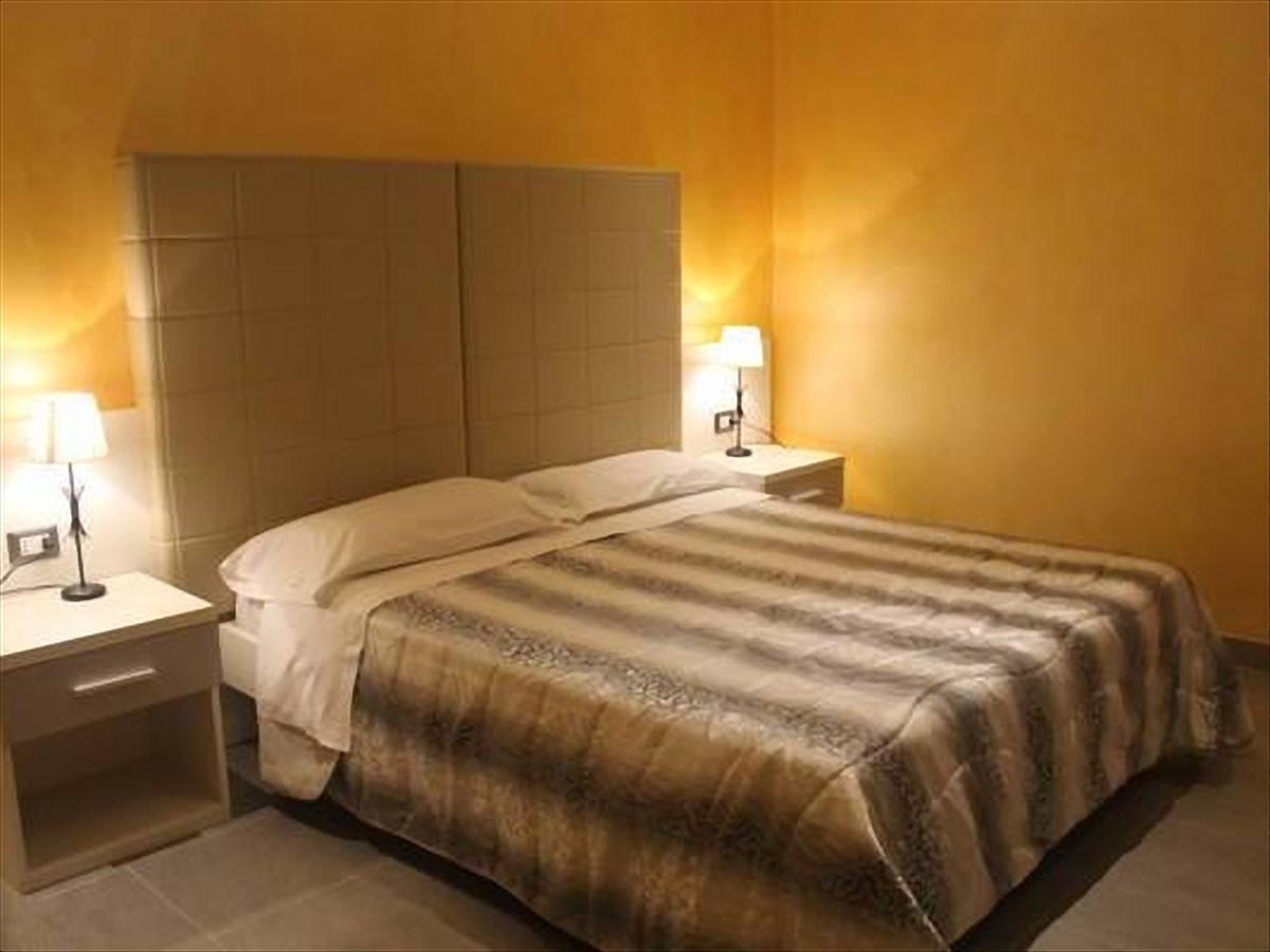 B&B Fiumicino Airport Resort Extérieur photo